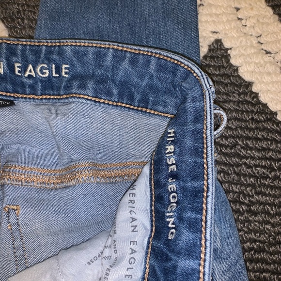 AE American Eagle hi rise jegging Jean 2 short - Picture 6 of 7